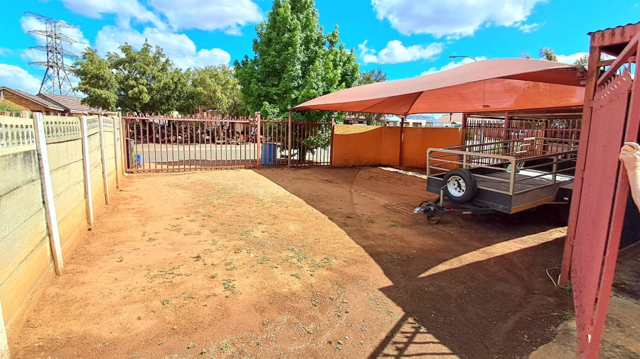 4 Bedroom Property for Sale in Universitas Free State